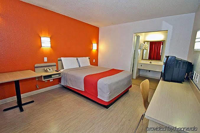 Motel 6-Little Rock, Ar - West Buitenkant foto
