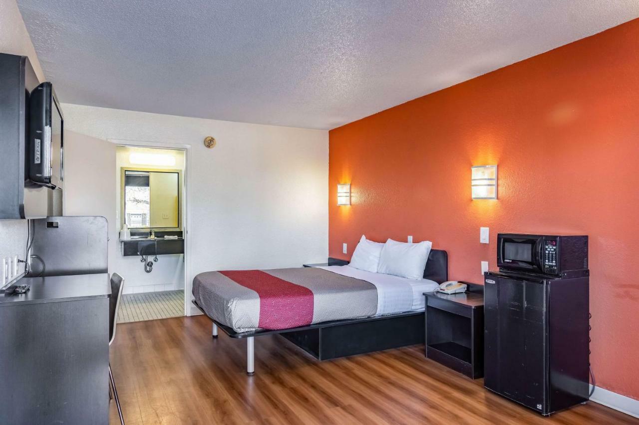 Motel 6-Little Rock, Ar - West Buitenkant foto