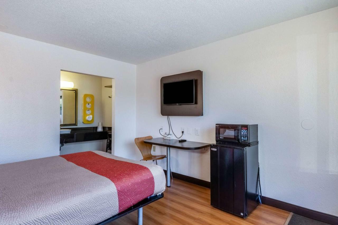 Motel 6-Little Rock, Ar - West Buitenkant foto